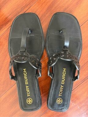 Tory Burch Black Logo-Detail Leather Sandals